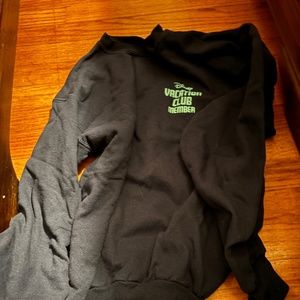 Disney Vacation Club blue sweatshirt size small